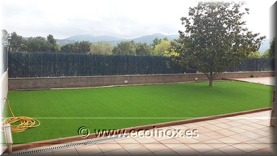 Jardí amb gespa Garbi