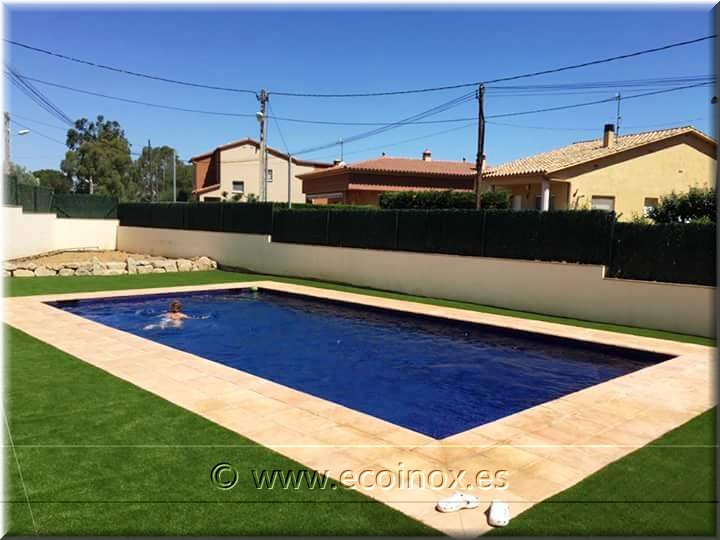 JARDÍ AMB GESPA LLEVANT I PISCINA