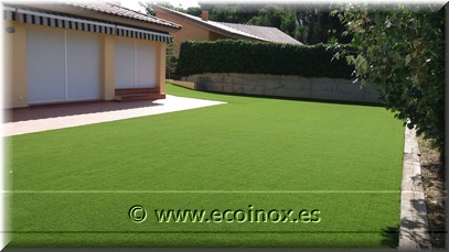 Un altre jardí amb gespa artificial Migjorn