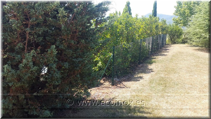 TANCA DE PROTECCIÓ PER A PISCINA
