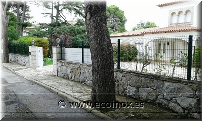 TANCAMENT DE PANELL RÍGID A S'AGARÓ